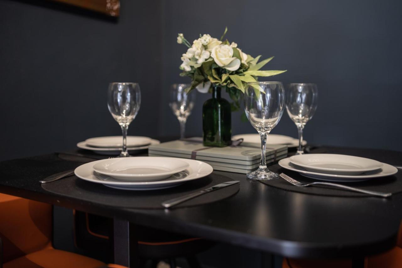 Boutique Family Apartment In Celebrity Village. Barnt Green Dış mekan fotoğraf